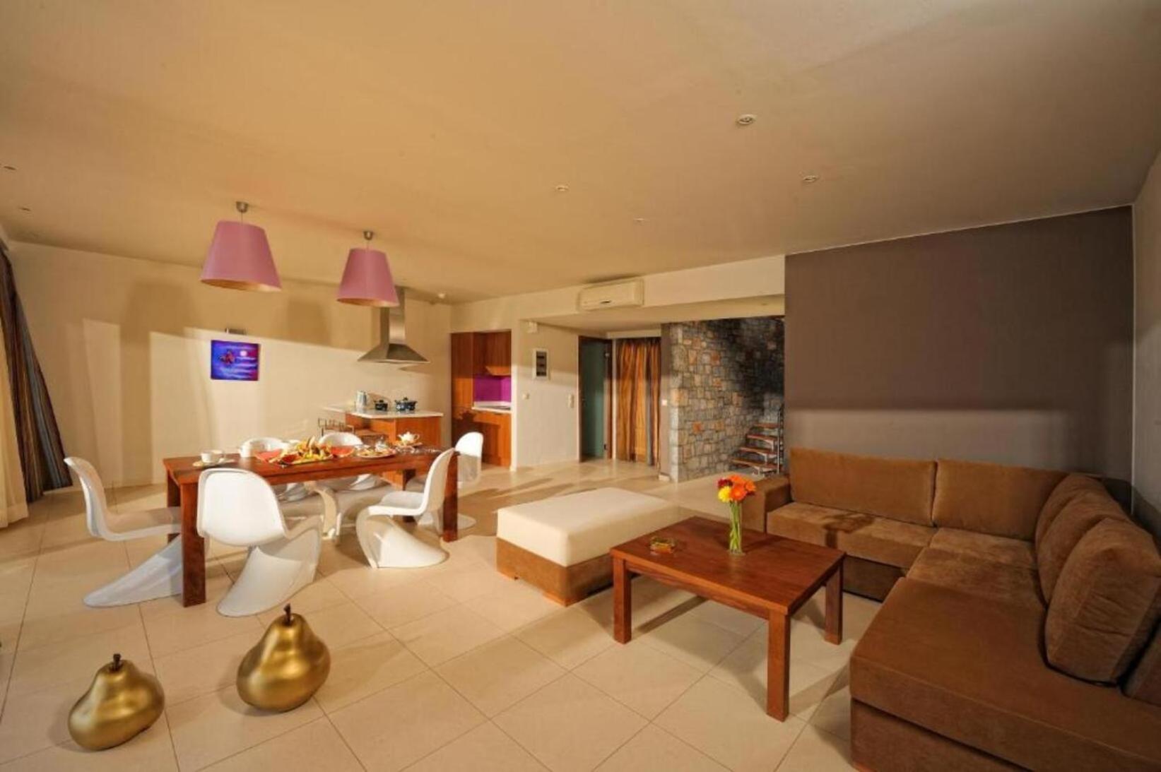 The Noverian Scenic Crete 5 Star Hilltop &