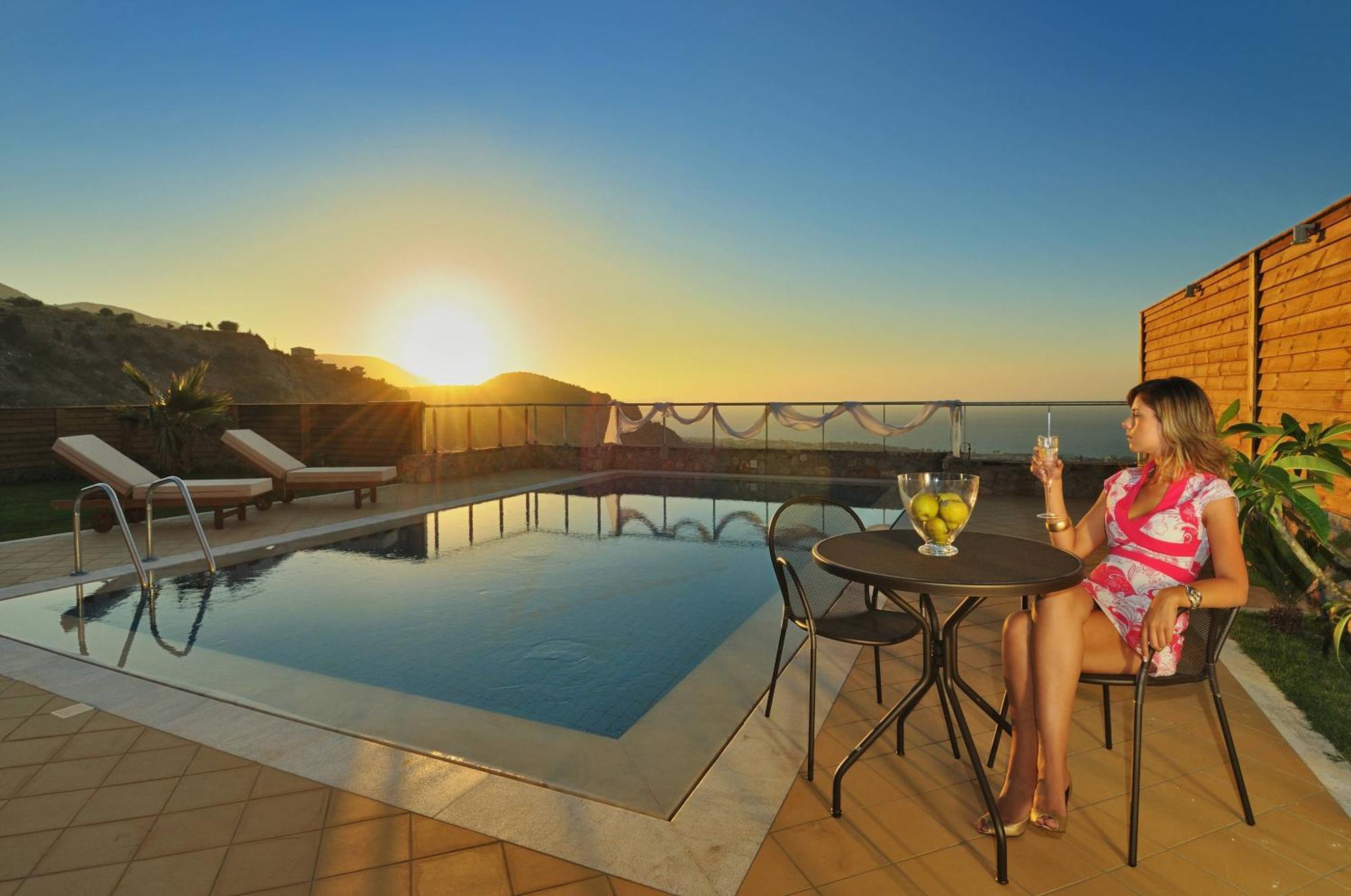 The Noverian Scenic Crete 5 Star Hilltop &